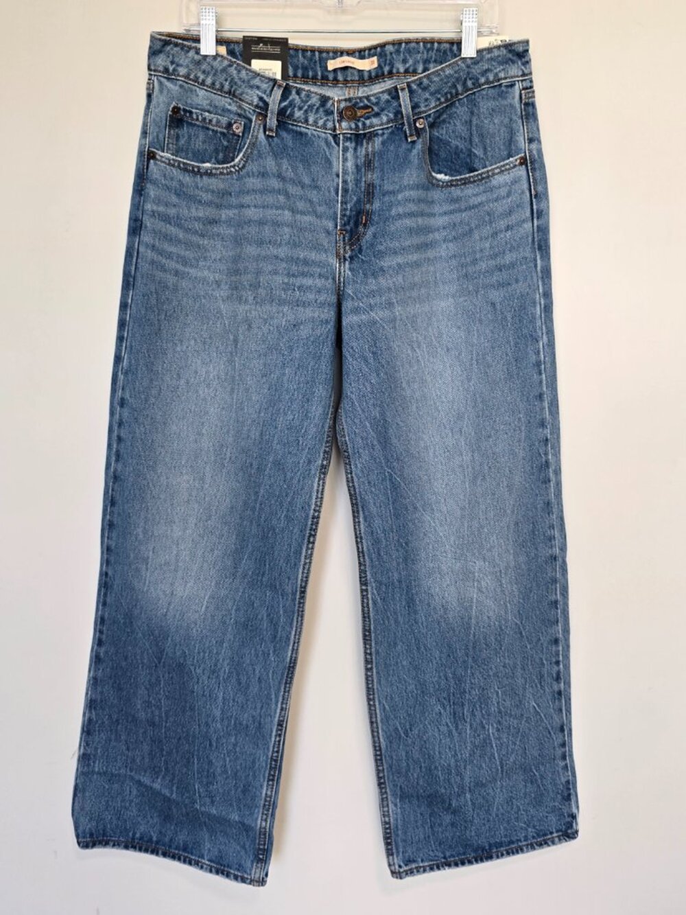 Levi’s Premium Low Loose Straight Jeans 31 Light Wash NWT